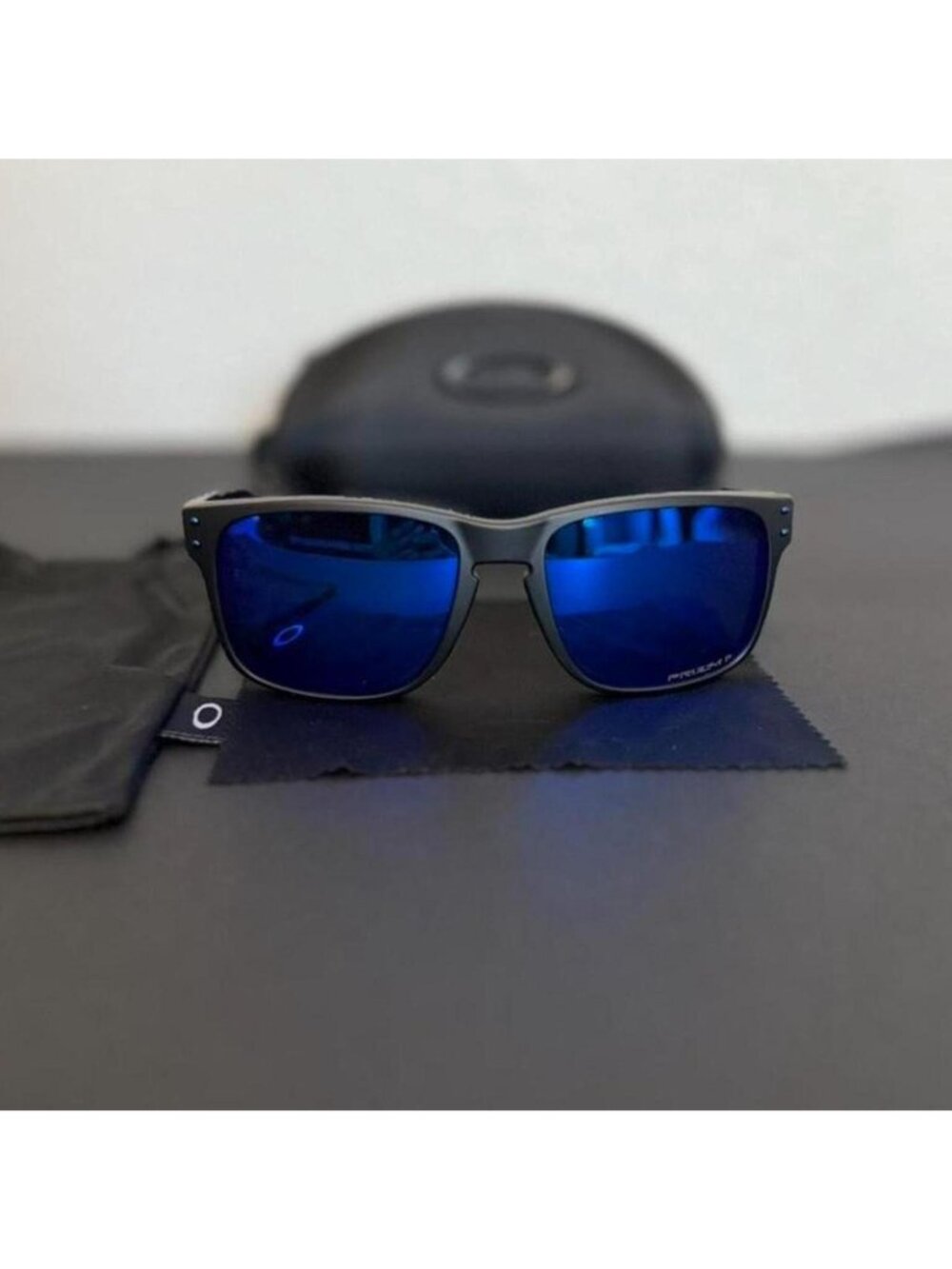 OO9102 Oakley Holbrook Prizm Polarized Sunglasses - Picture 2 of 8